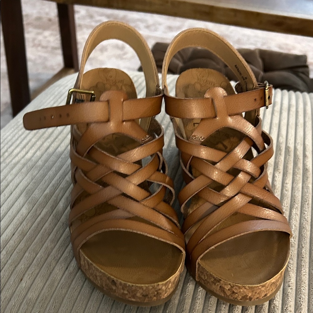 Blowfish Women's Tan Leather Sandals